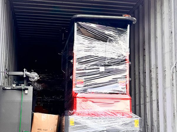 發貨現(xiàn)場(chǎng)